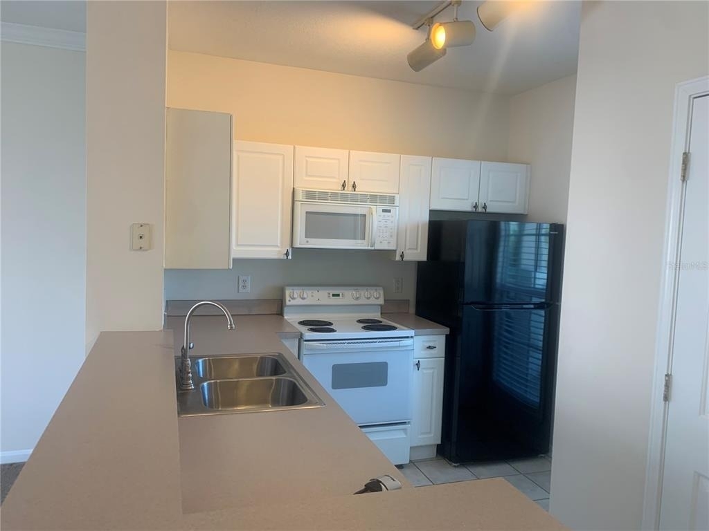 573 Water Street - Photo 2