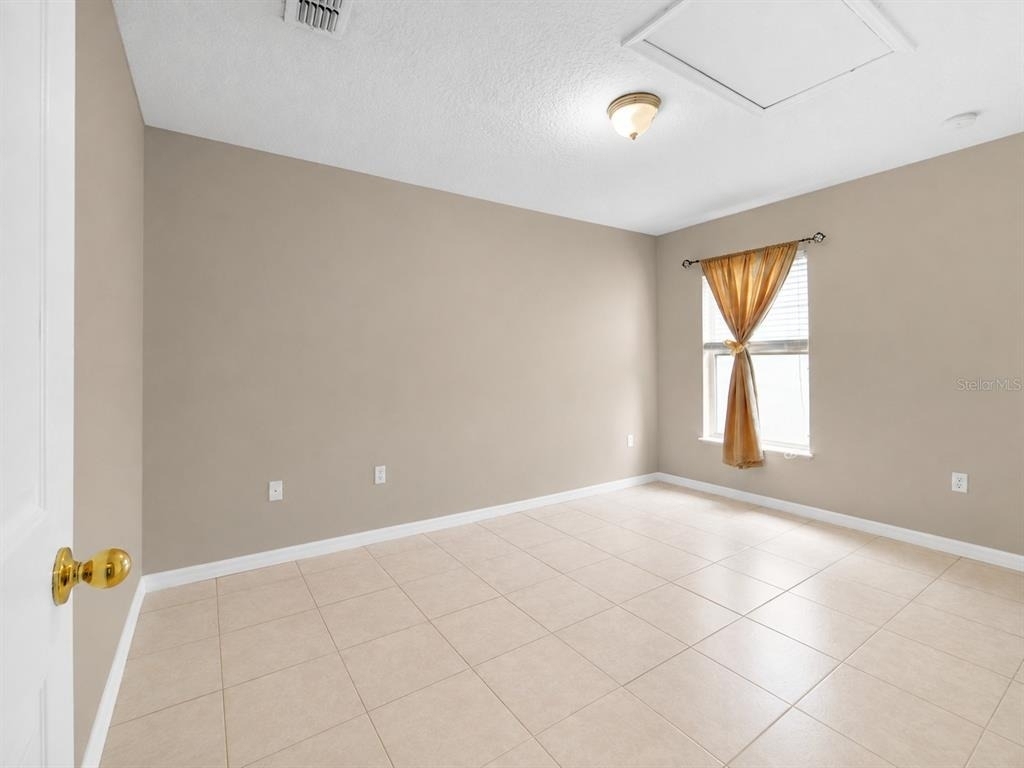 265 Jocelyn Drive - Photo 12