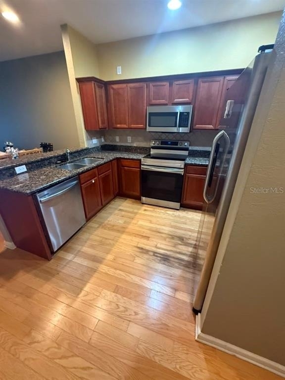 3069 Ashland Lane N - Photo 2