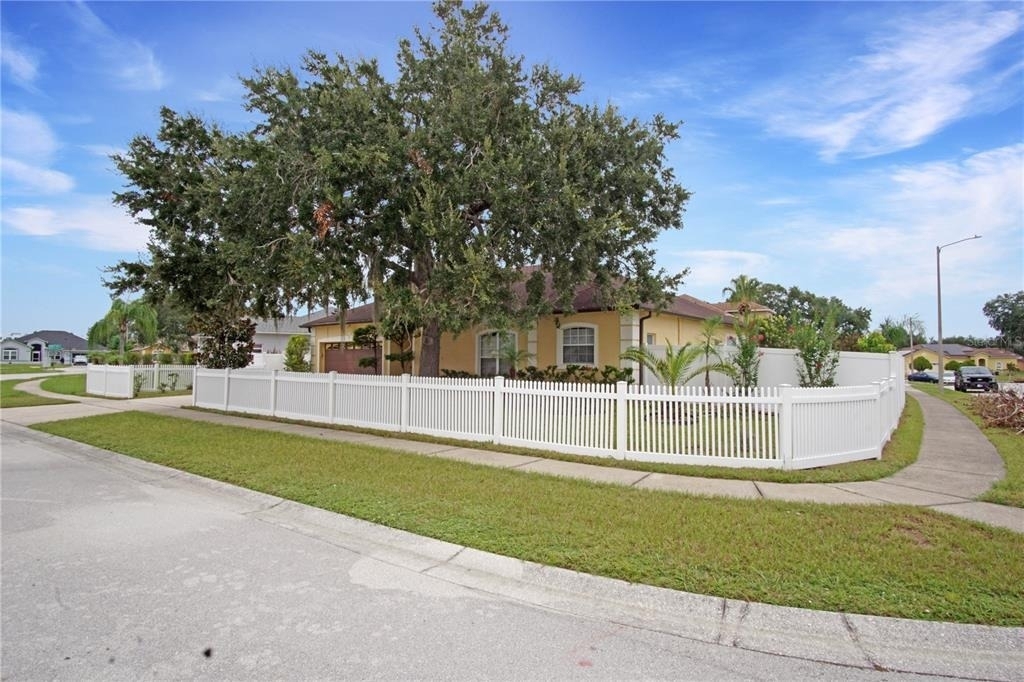 413 Marlberry Leaf Avenue - Photo 33