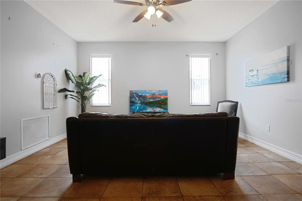 413 Marlberry Leaf Avenue - Photo 10