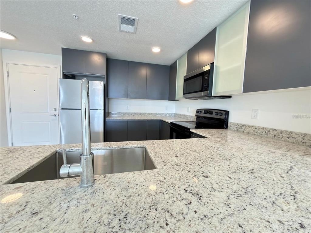 5563 Millenia Park Blvd - Photo 4