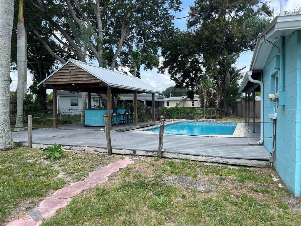375 Carrousel Court - Photo 23