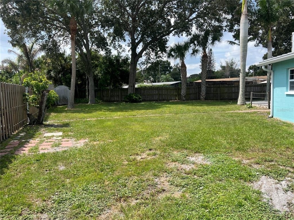 375 Carrousel Court - Photo 22