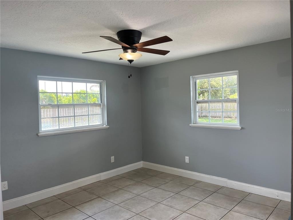 375 Carrousel Court - Photo 9
