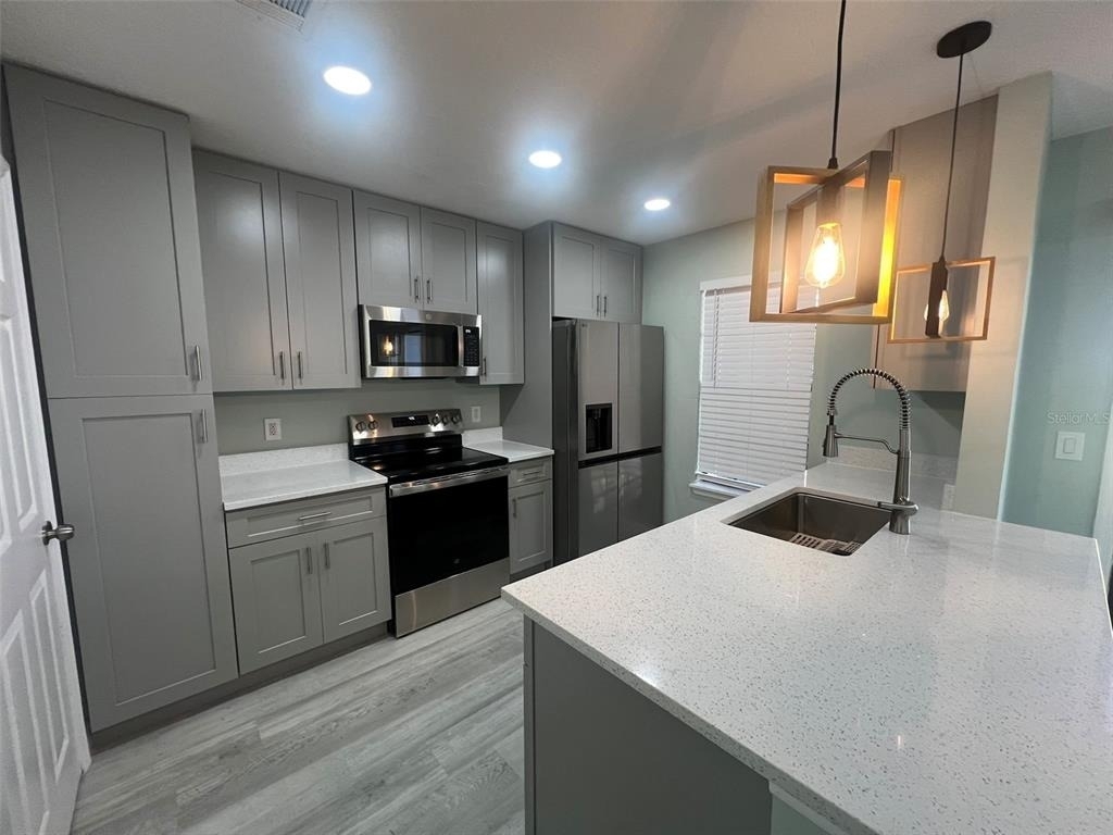 2906 Candela Court - Photo 6