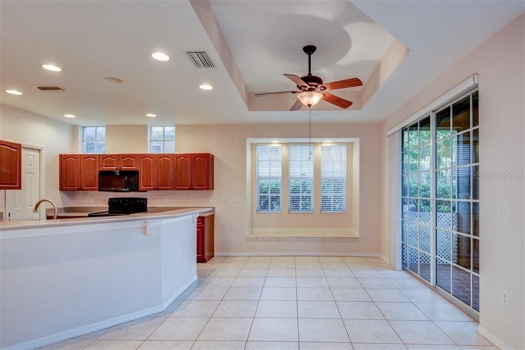 1812 Bayshore Way - Photo 7