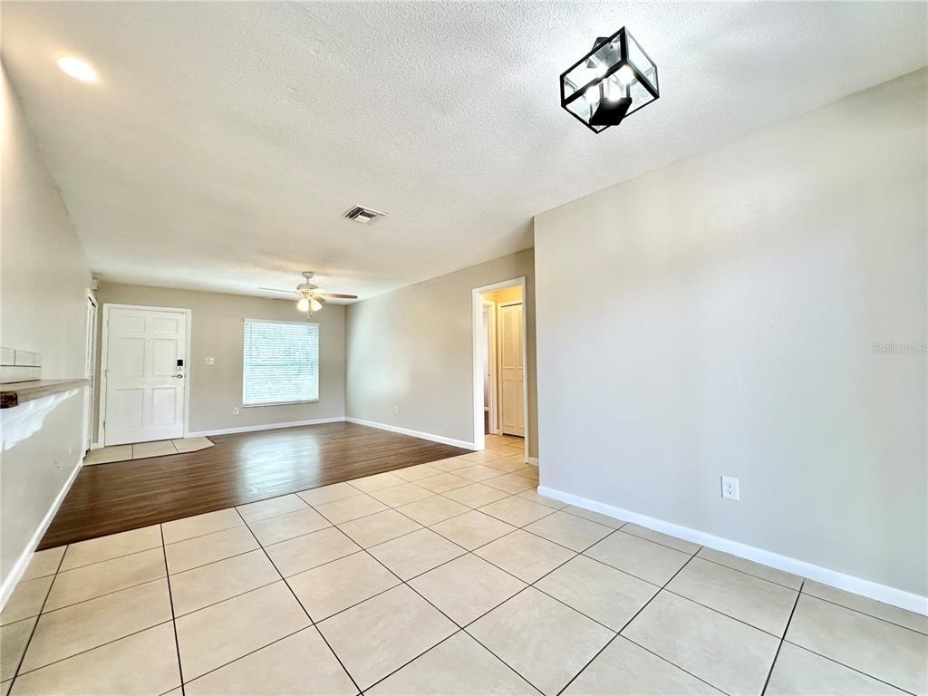 132 S Bulova Drive - Photo 2