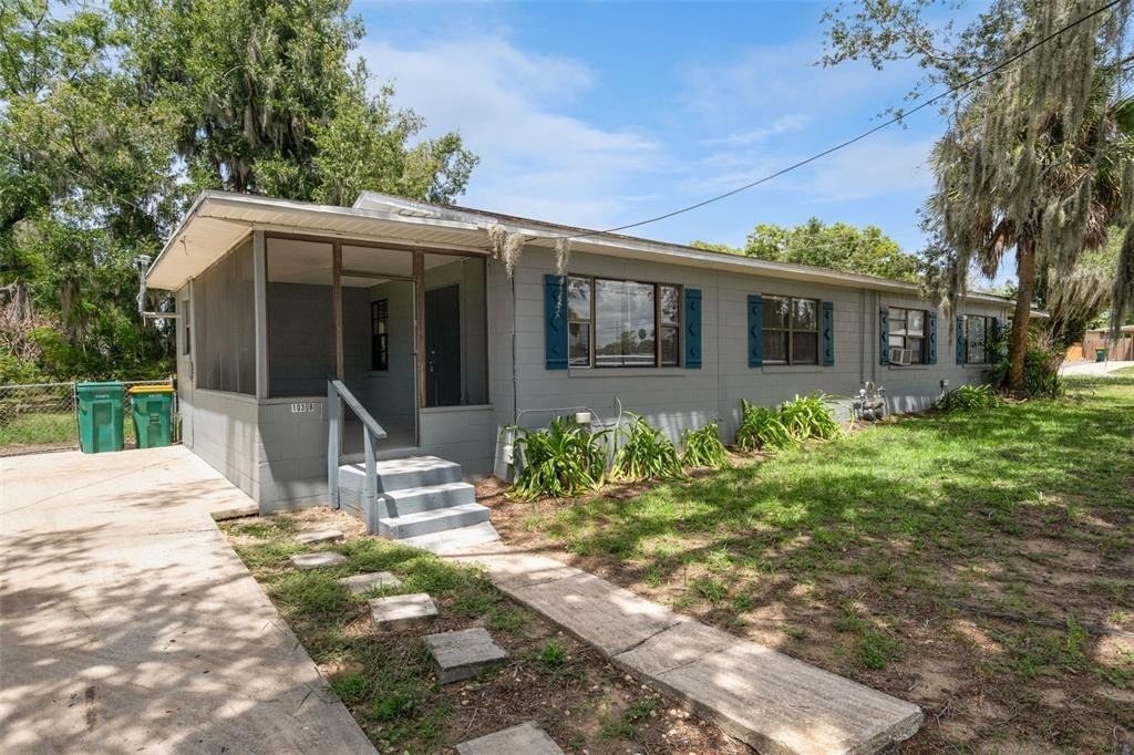 1220 Morin Street - Photo 2
