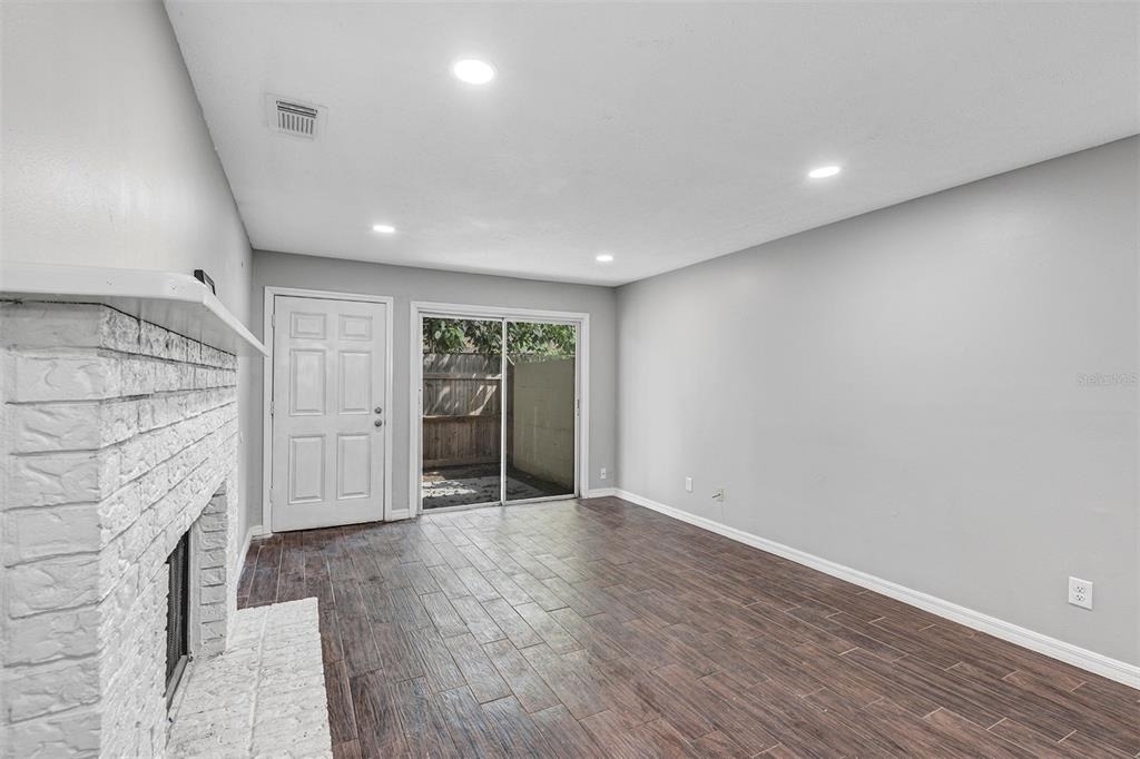 3990 Se 17th Ct - Photo 5