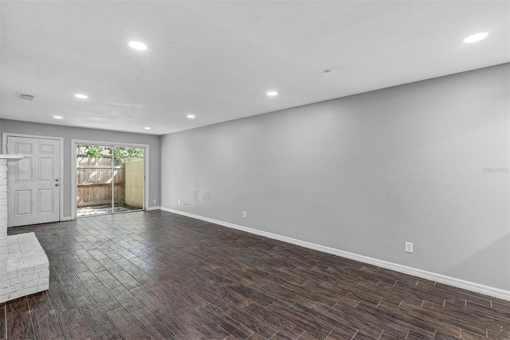 3990 Se 17th Ct - Photo 8