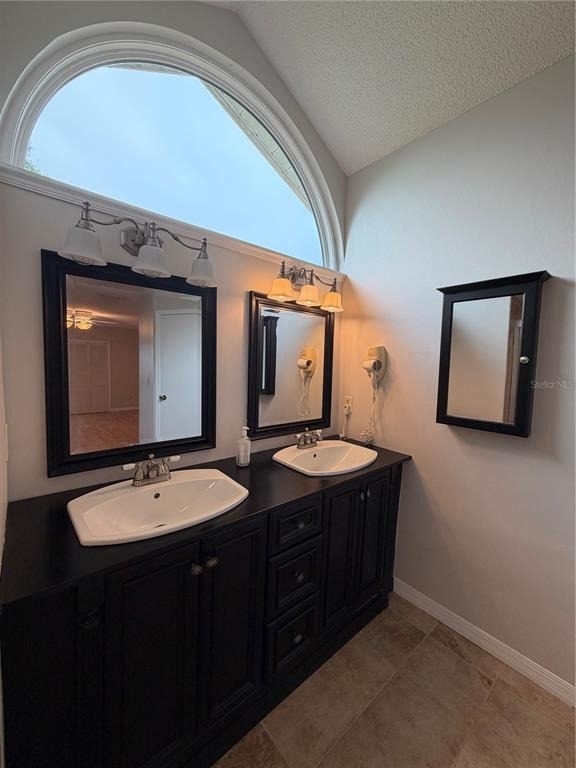 3727 Dunwich Avenue - Photo 25