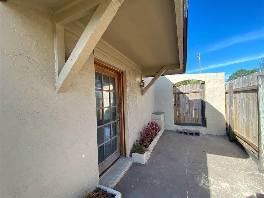 1409 Madrid Way - Photo 22