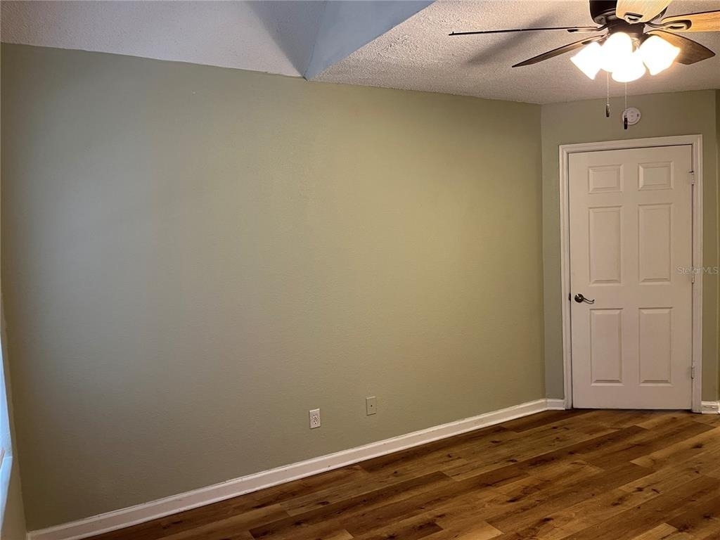 355 Lakepointe Drive - Photo 16