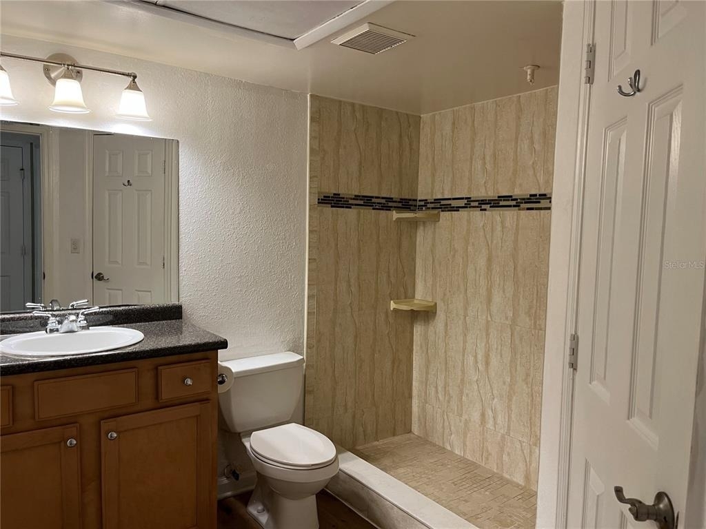 355 Lakepointe Drive - Photo 18