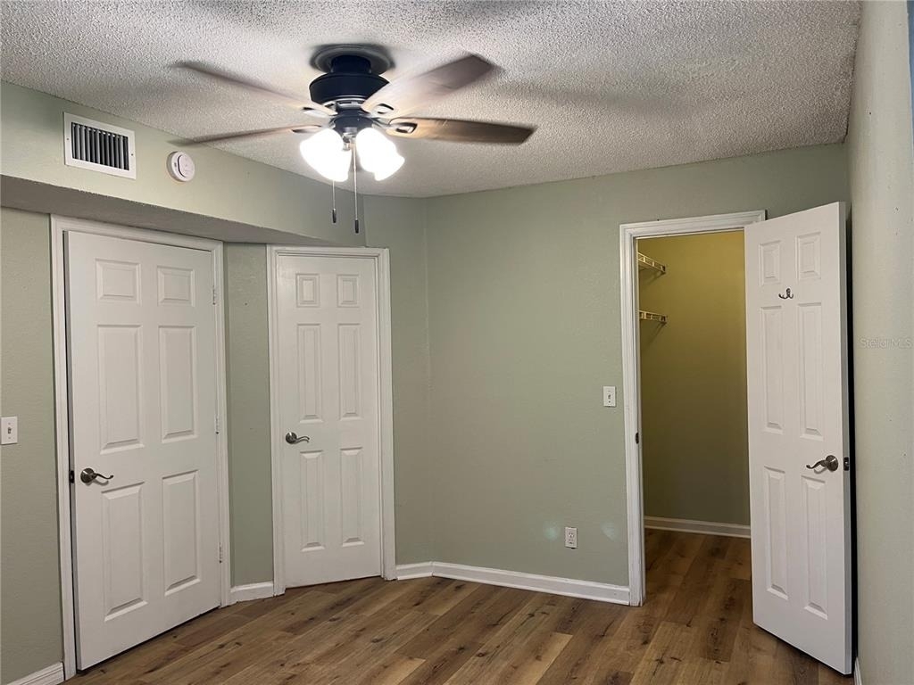 355 Lakepointe Drive - Photo 15
