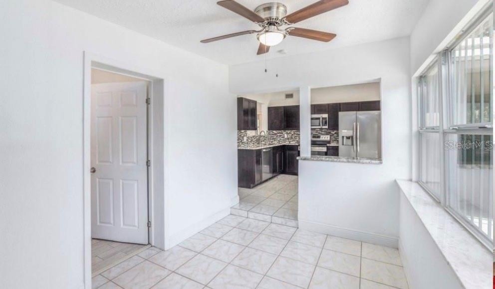 1625 Queensway Road - Photo 6