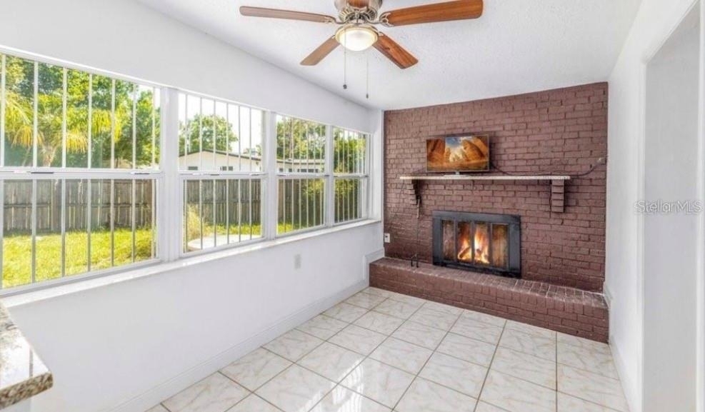 1625 Queensway Road - Photo 5
