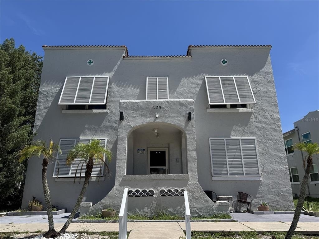 428 Armada Road S - Photo 0