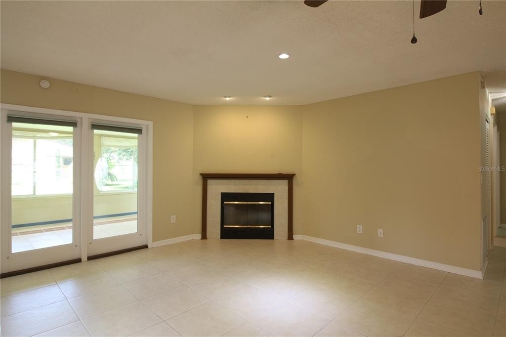 1311 Glenview Lane - Photo 4