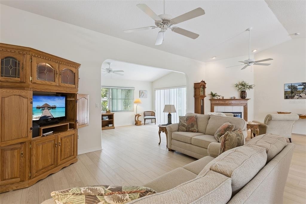5811 Princess Caroline Place - Photo 11