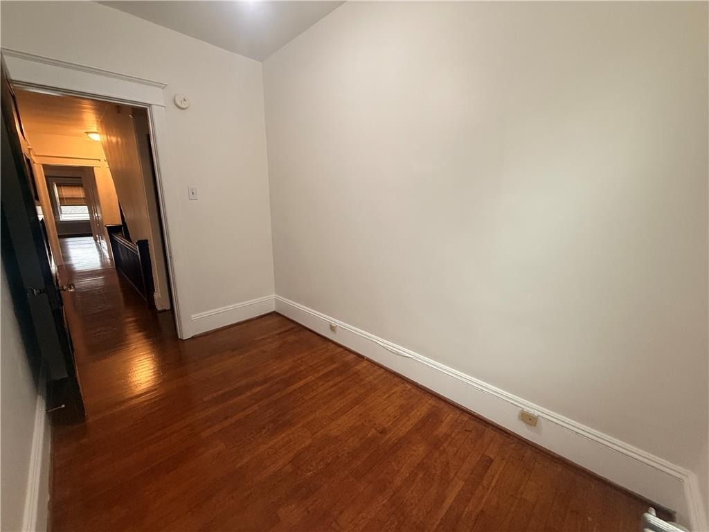 943 Center Street - Photo 12