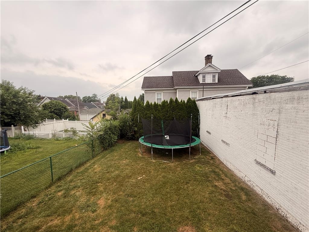 943 Center Street - Photo 20