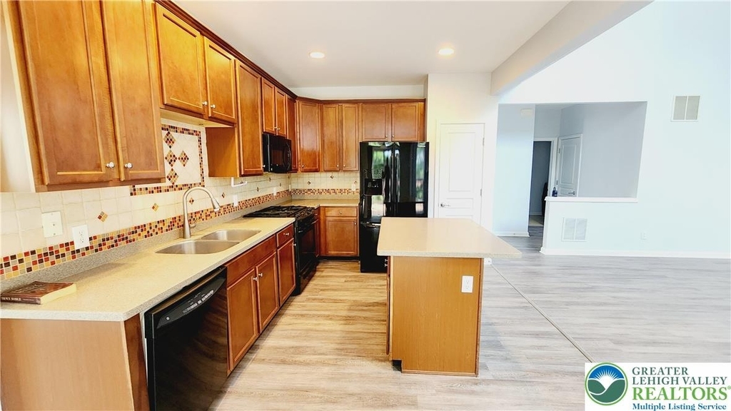 1816 Emerald Drive - Photo 18