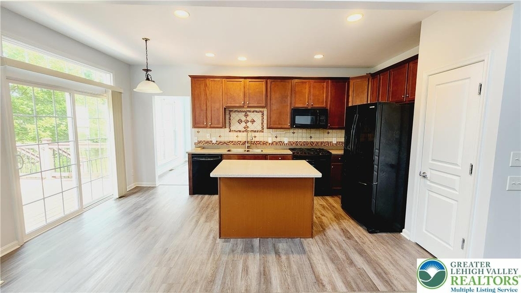 1816 Emerald Drive - Photo 17
