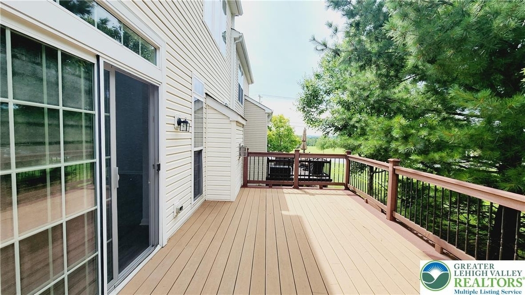 1816 Emerald Drive - Photo 5