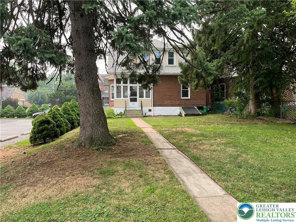 543 W Emaus Avenue - Photo 1