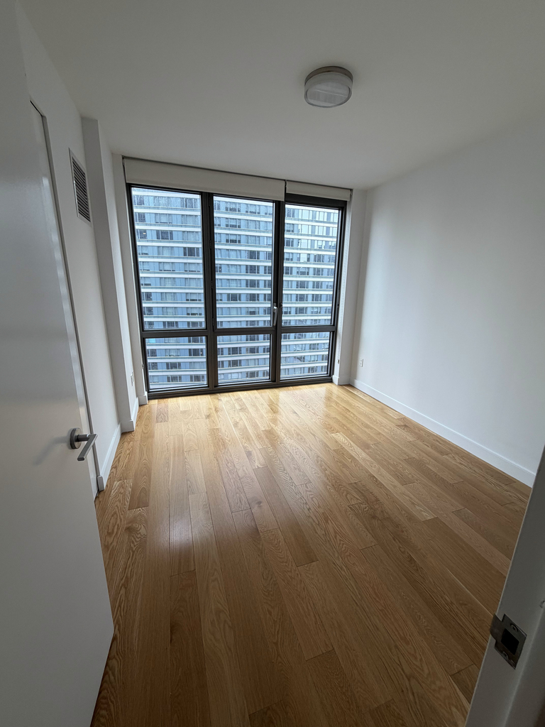 57th Street and 11th av - Photo 4