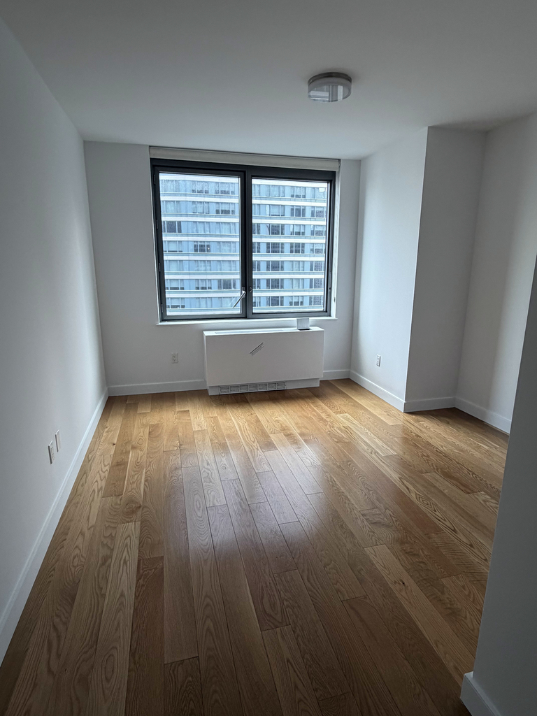 57th Street and 11th av - Photo 11