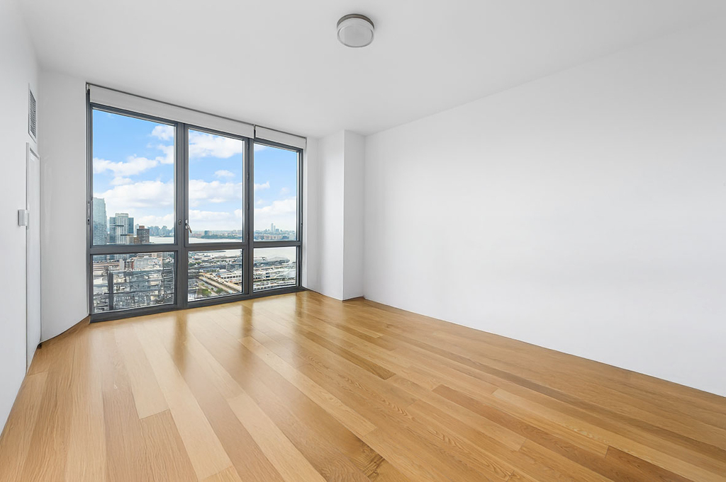 West 56th & 11th Ave - Photo 1