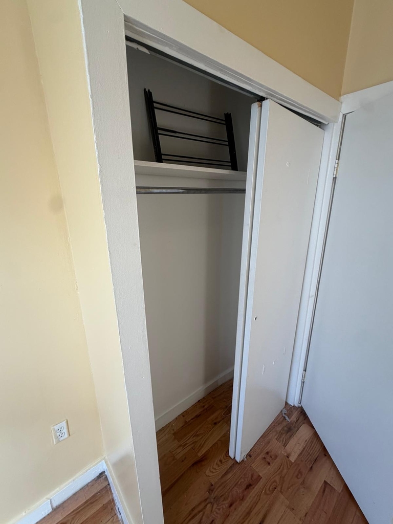 West 179th Street - Photo 8