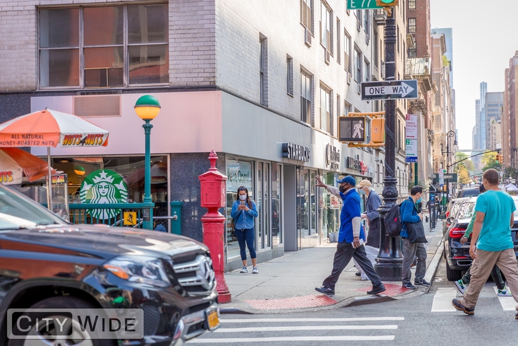 431 East 73rd Street - Photo 8