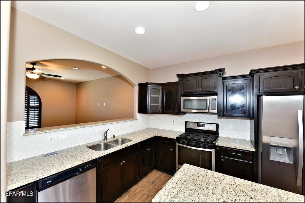 3741 Loma Adriana - Photo 11