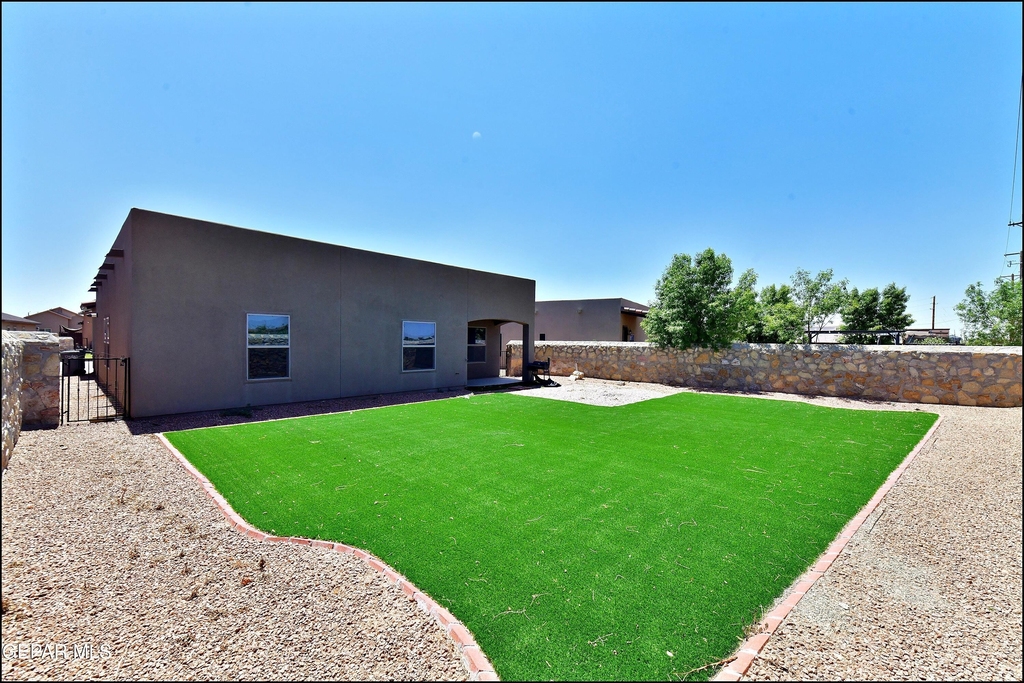 3741 Loma Adriana - Photo 37