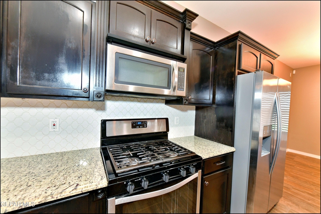 3741 Loma Adriana - Photo 15