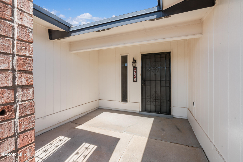 936 Oneida Drive - Photo 1