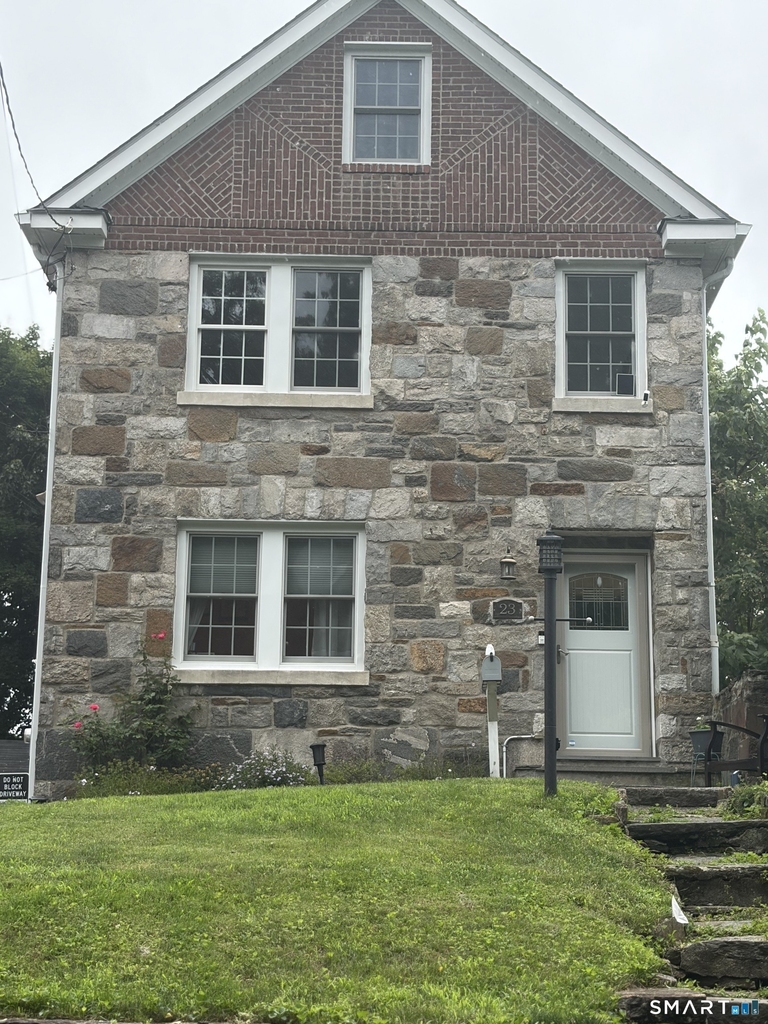 23 Locust Street - Photo 1