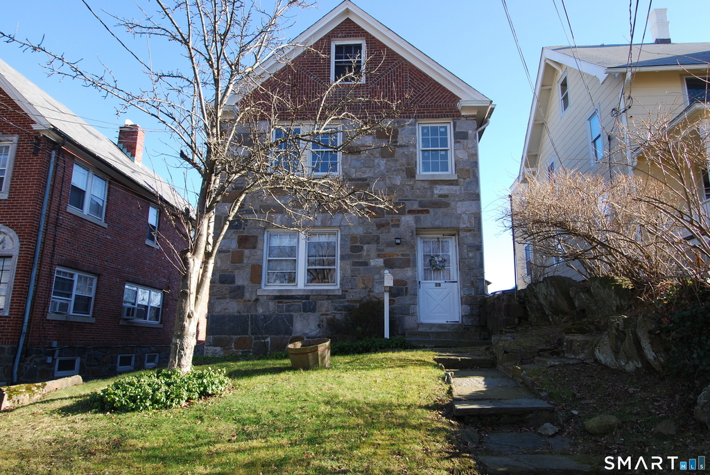 23 Locust Street - Photo 0