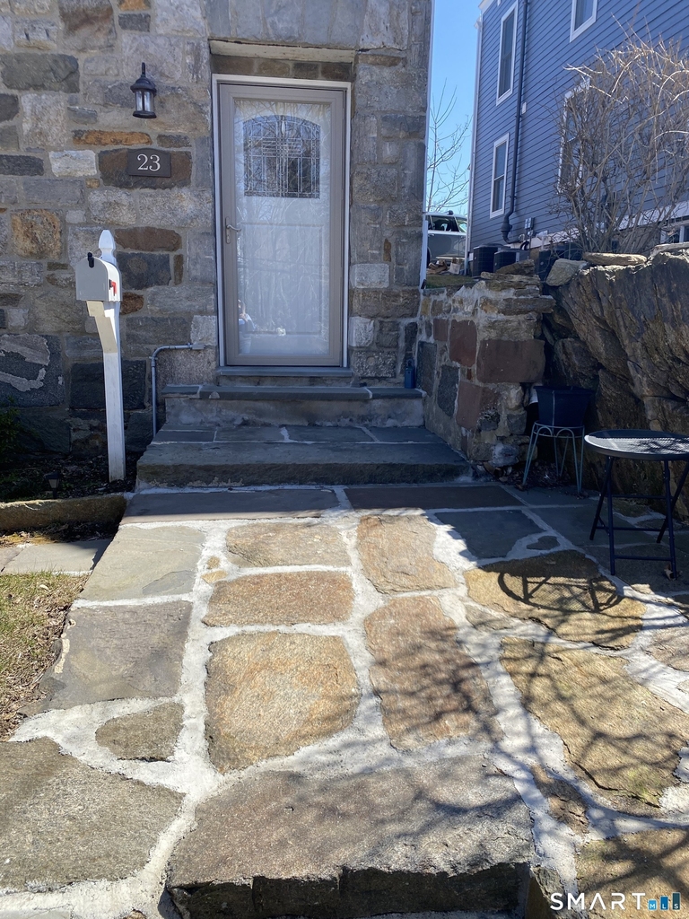 23 Locust Street - Photo 2