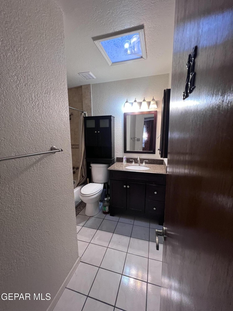 5017 Mc Cormick Lane - Photo 9