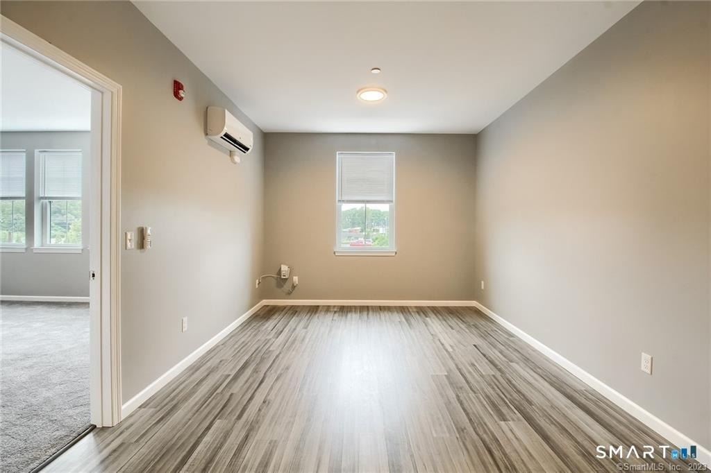 9 Steele Boulevard - Photo 8