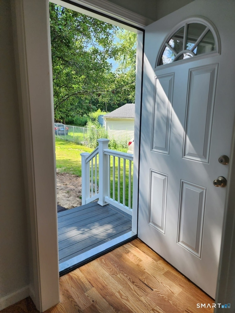 44 Rosewood Avenue - Photo 6