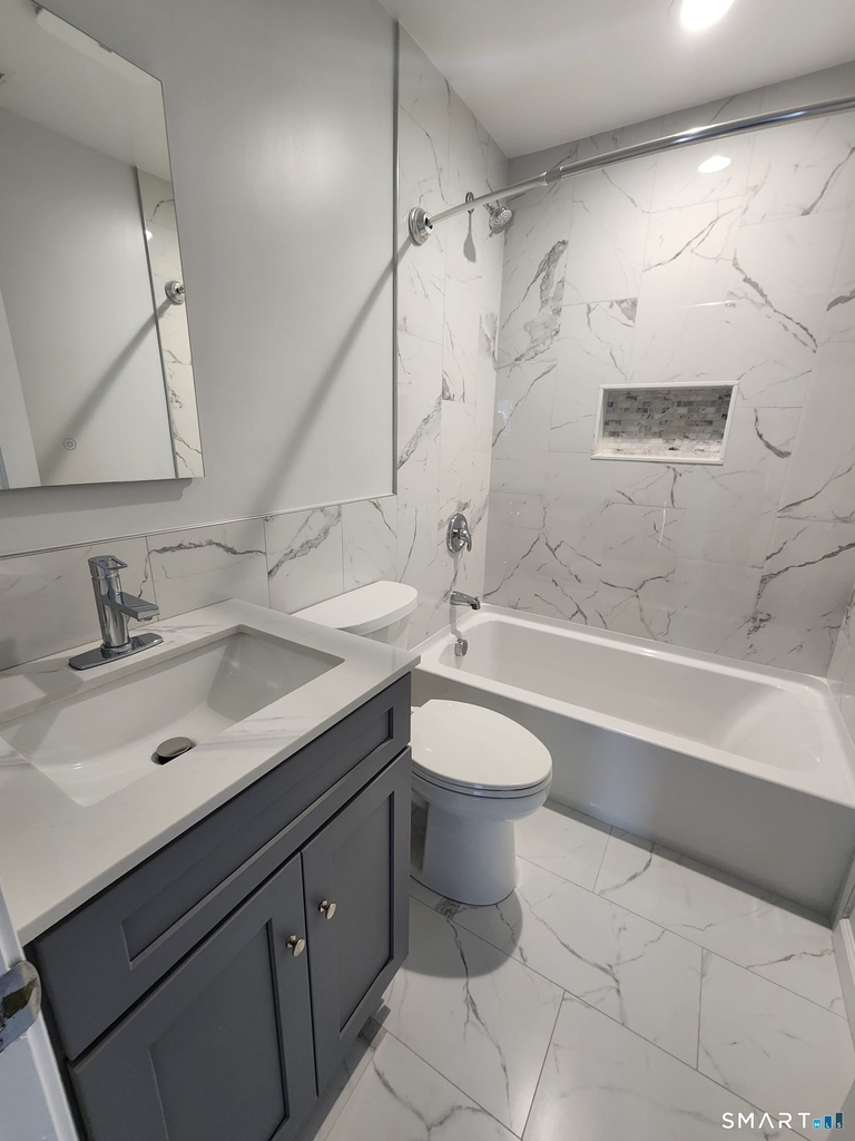 44 Rosewood Avenue - Photo 15