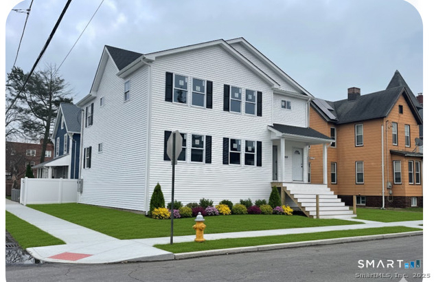 1218 Kossuth Street - Photo 0