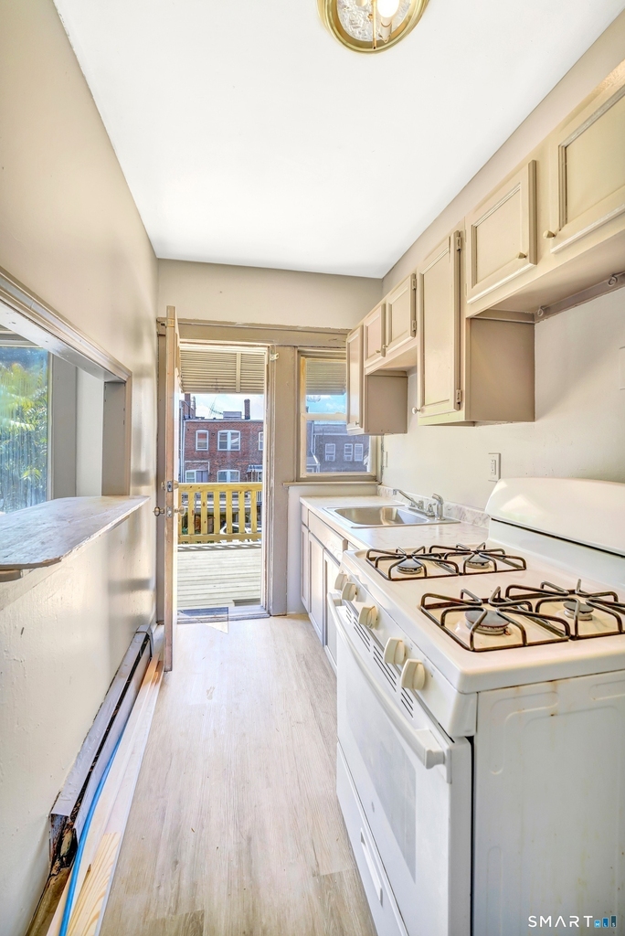 108 Ives Street - Photo 3