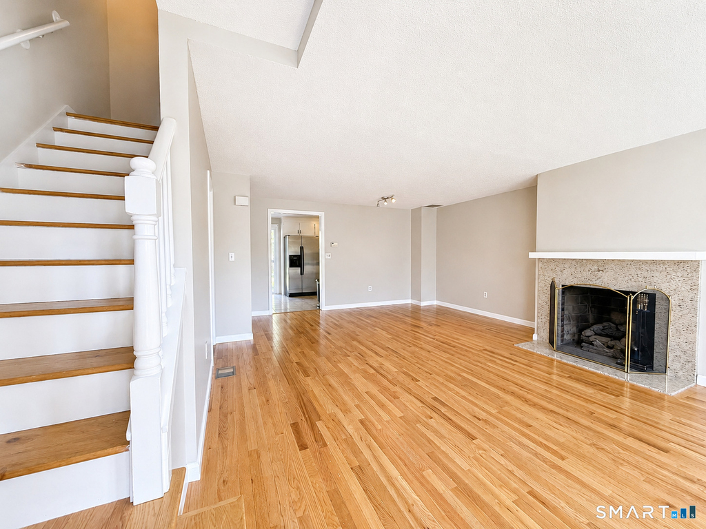 8 Barrington Drive - Photo 8